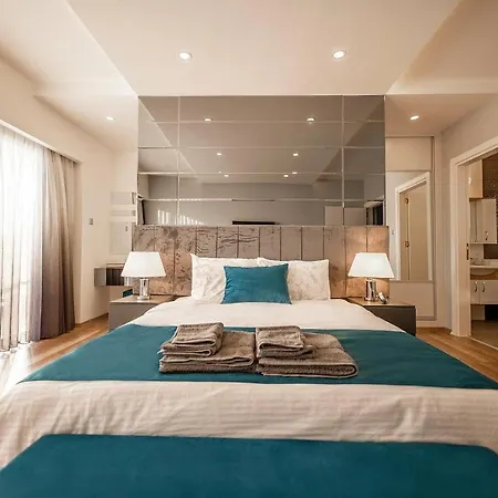 Apartament Luxurious Penthouse & Swimming Pool Nikozja