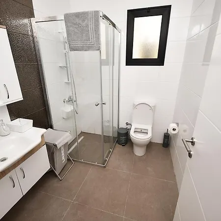 Luxurious Penthouse & Swimming Pool Apartament Nikozja